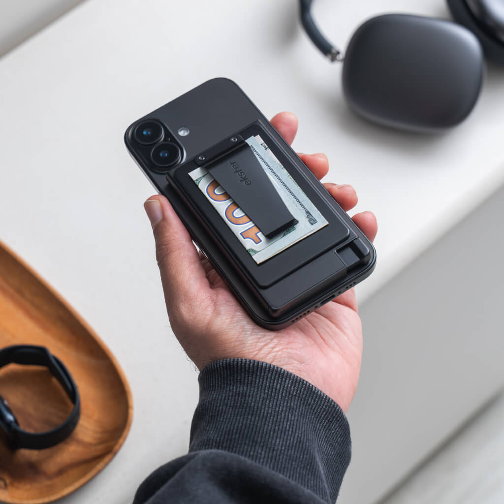 Ekster Cardholder Pro for MagSafe Stealth