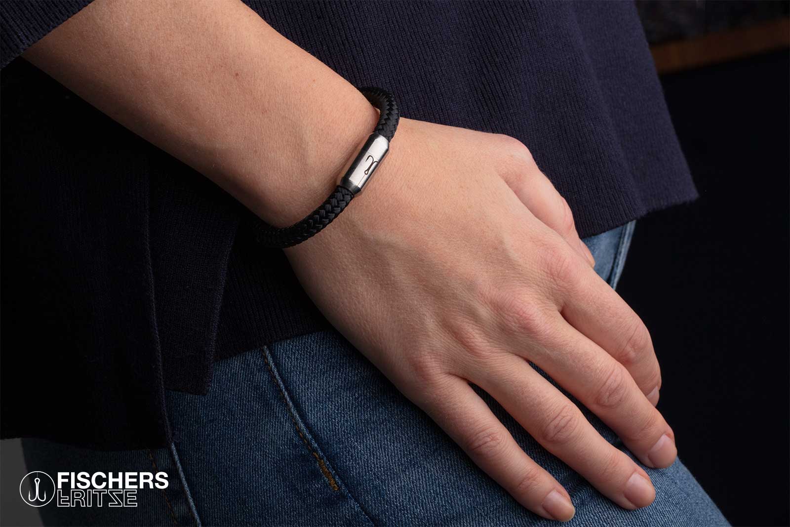 armband-fischers-fritze-krabbe-schwarz-segeltau-mood-3_765db91c-9242-4075-91aa-f0fd2def75cc.jpg