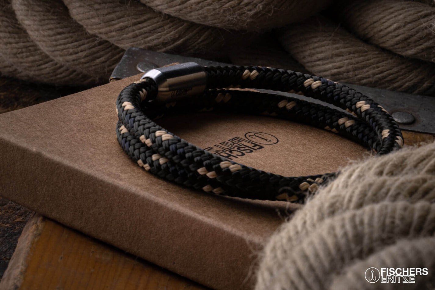 Shrimp Julian - Olive Green Black Nature
