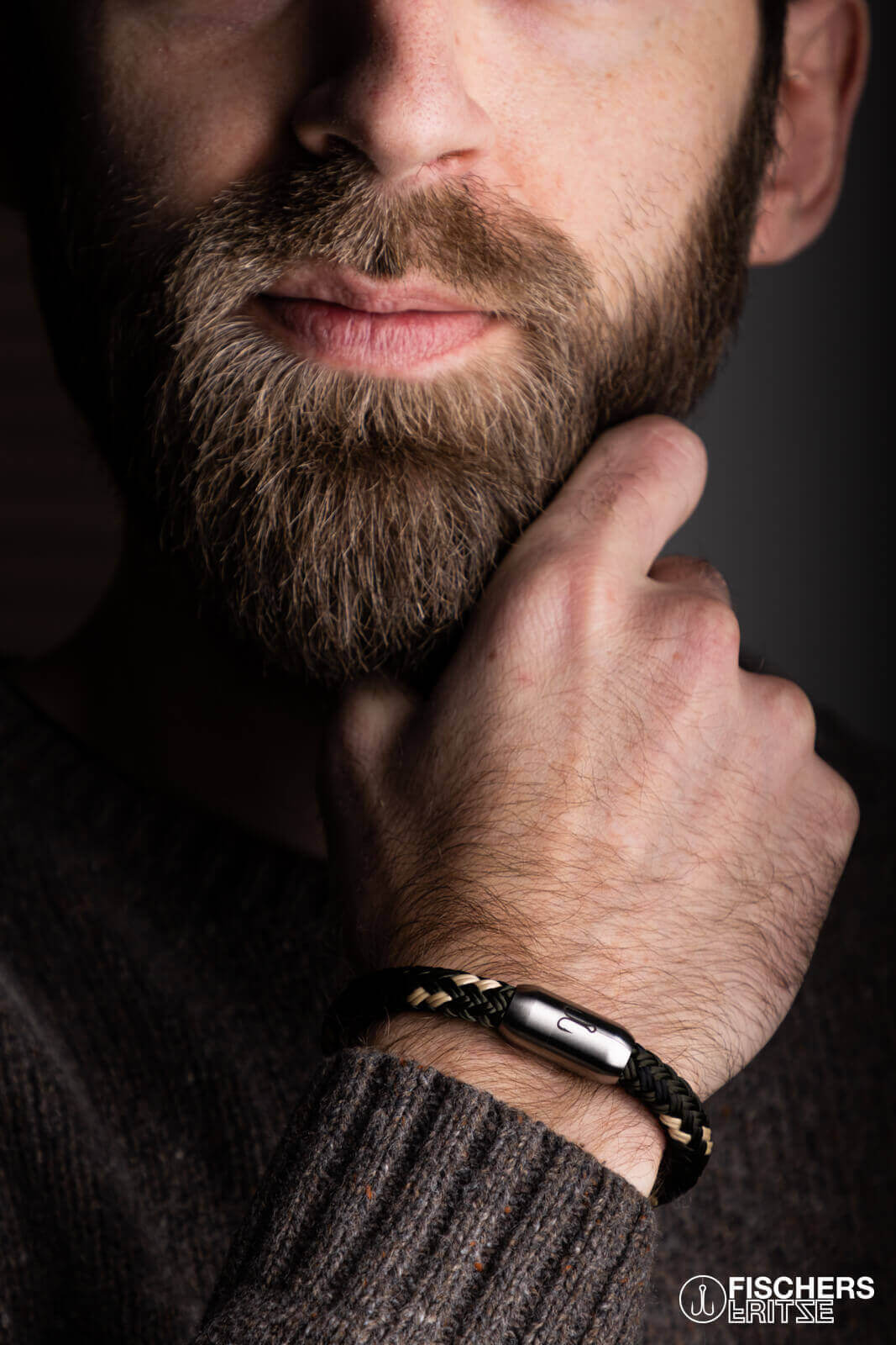 fischers-fritze-armband-segeltau-mood-makrele-olivgruen-natur-schwarz-hoch-2_df0b12e8-612a-4afa-9f07-5c8b88744057.jpg