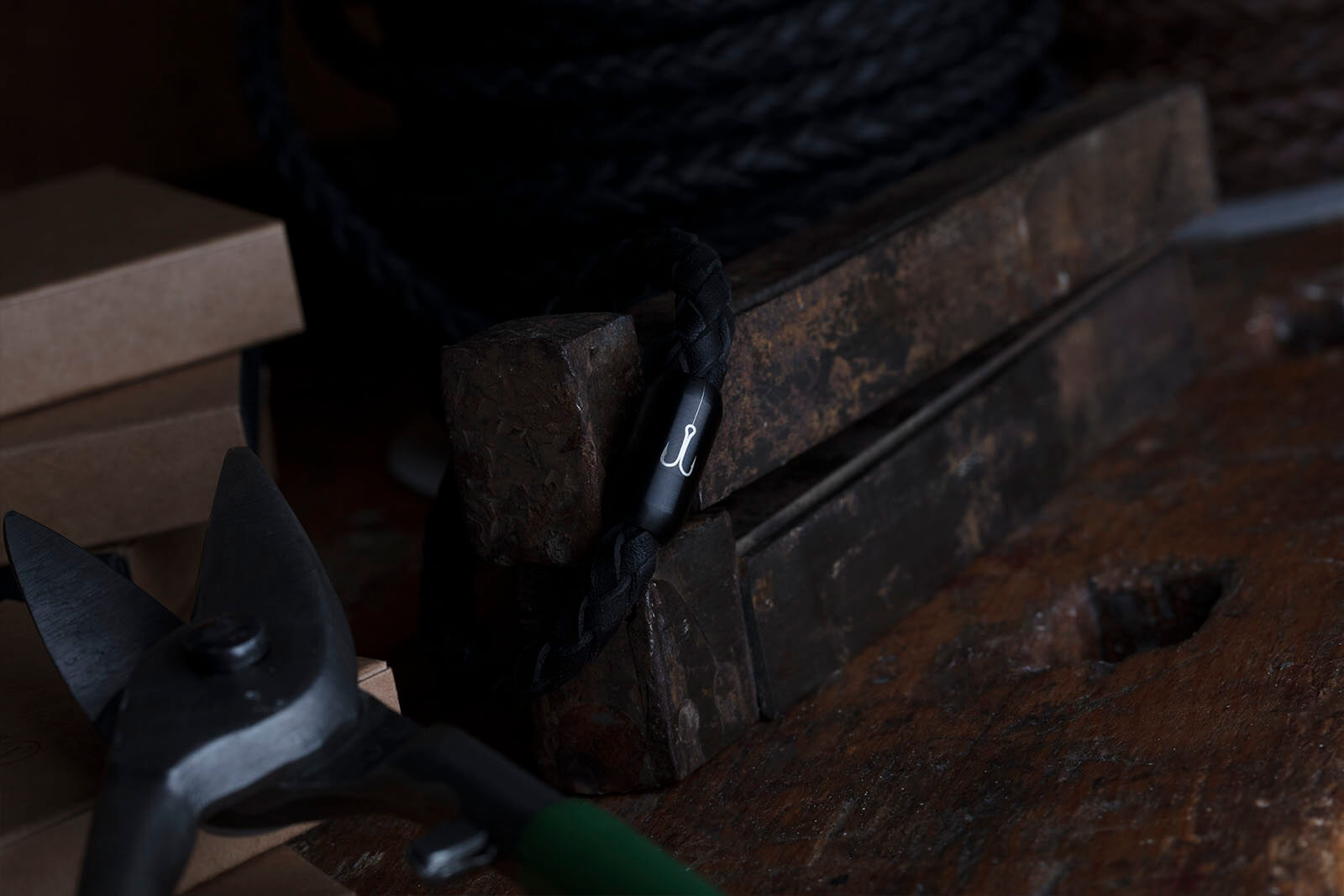 Leather Torpedo Mackerel Francisco - Black Braided